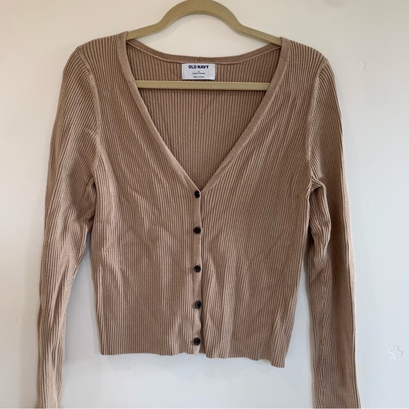 ON Cropped Sweater - Picture 1 of 3